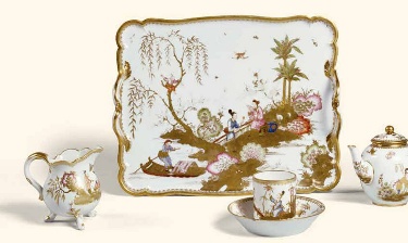 塞弗尔白地描金彩绘风景人物纹茶具组套